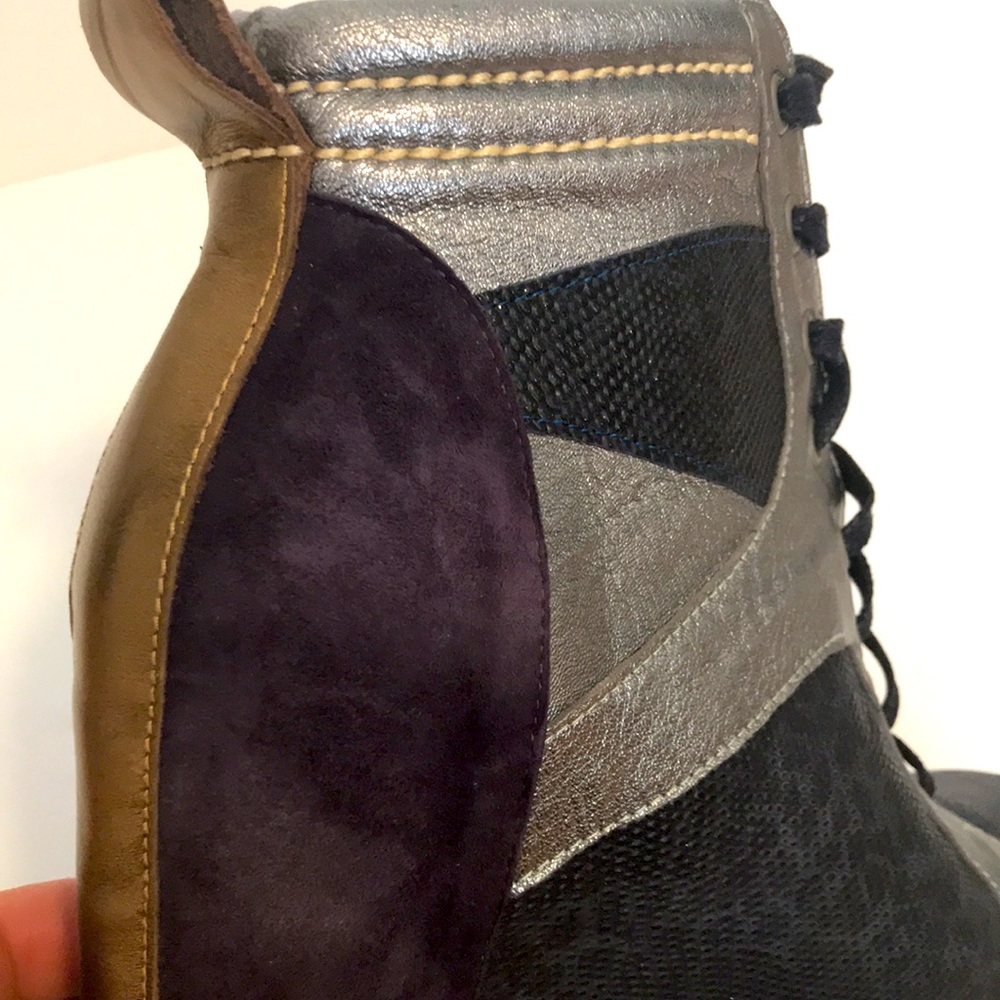 Chanii B high heeled sneaker